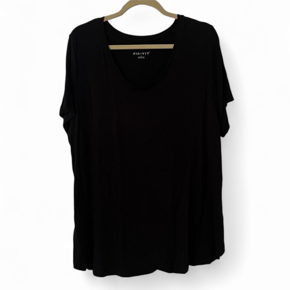 Ava & Viv Black Scoop Neck Essential Tee 1X - Picture 2 of 7